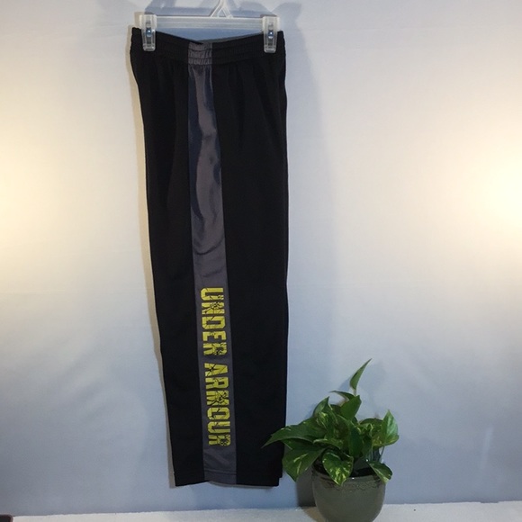 Under Armour Other - 💙💙BOY’S UNDER ARMOUR LOOSE PANTS💙💙